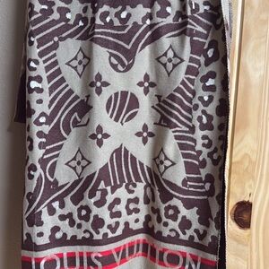 Louis Vuitton Brown and Cream Scarf with Red Highlights